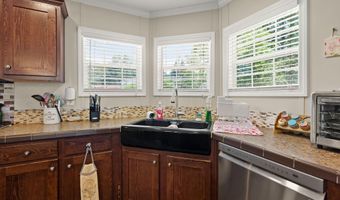 215 Hines Dr, Bonneau, SC 29431