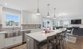 30 Berger Ave, Amityville, NY 11701