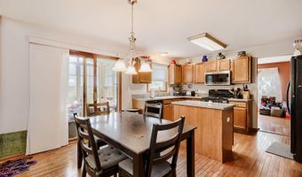 1721 Dorchester Ave, Algonquin, IL 60102