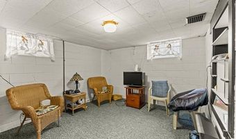 7652 Osage Ave, Allen Park, MI 48101