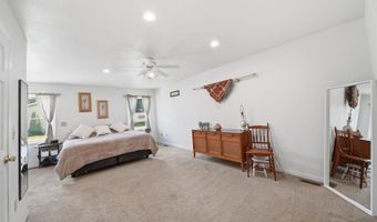 2943 Lee Marie Dr, Adrian, MI 49221