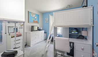 311 Wellington Pl, Aberdeen, NJ 07747