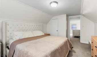 15570 Angelique Ave, Allen Park, MI 48101