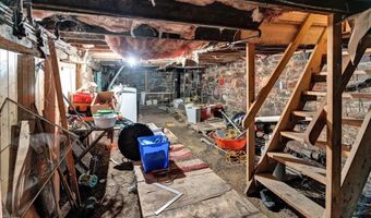 174-176 N Champlain St, Burlington, VT 05401