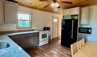 80 Maynesboro St, Berlin, NH 03570