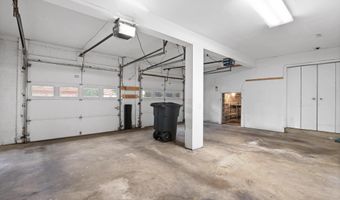 10 PINTO Ct, Rockville, MD 20850