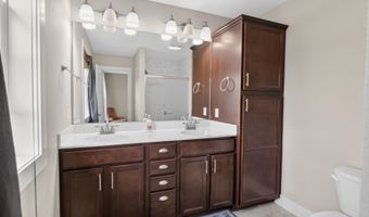 2706 Kingston Dr, Ames, IA 50010