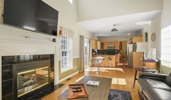 16 Summit Rd, Bedford, NH 03110