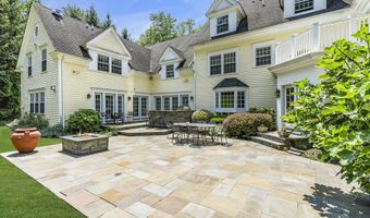 41 Marlpit Pl, Middletown, NJ 07748