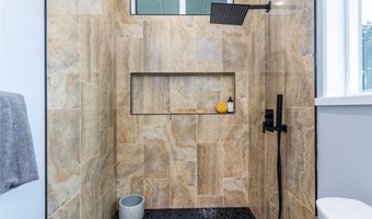 1139 KAUMANA Dr, Hilo, HI 96720