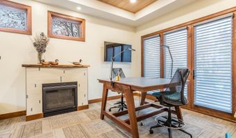 505 N Pasque Flower Trl, Brandon, SD 57005