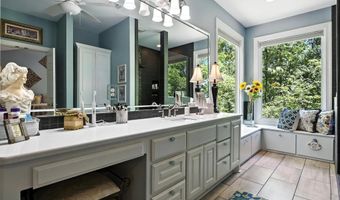 10 Devaca Cir, Hot Springs Village, AR 71909
