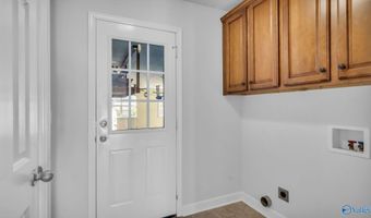 165 Creekside Ln SE, Arab, AL 35016