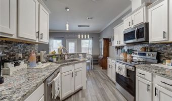 2050 Admiral Ln, Aransas Pass, TX 78336