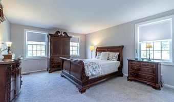 48 Cider Mill Rd, Bedford, NH 03110