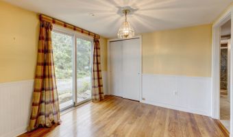 120 Highland Ave, Branford, CT 06405