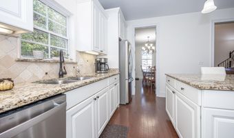 13076 Pine Valley Ln, Biloxi, MS 39532