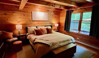 5451 River Rd, Arlington, VT 05250