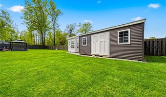 2013 Deerfield Dr, Ashtabula, OH 44004
