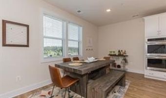 44782 TIVERTON Sq, Ashburn, VA 20147