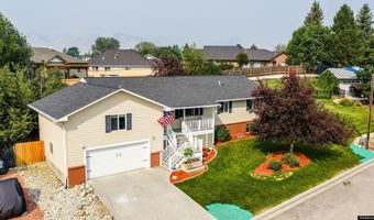 906 Delaware Dr, Buffalo, WY 82834