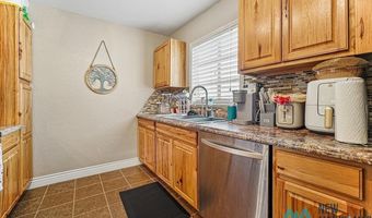 320 Nelson St, Carlsbad, NM 88220