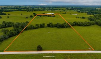 919 N 100 Rd, Baldwin City, KS 66006