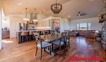 31 Iron Creek Dr, Cody, WY 82414