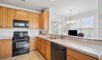 2616 Christie Dr, Algonquin, IL 60102