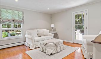 14 Dawn Ln, Coventry, RI 02816