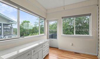 6 White Pond Blvd, Beaufort, SC 29902