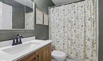 8830 Banjo Cir, Anchorage, AK 99502