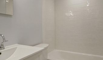 110 WISE St S 1, Arlington, VA 22204