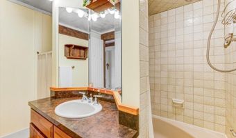 16 Kilroy Rd, Andover, NJ 07860