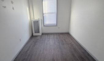 28 E 32ND St 2, Bayonne, NJ 07002