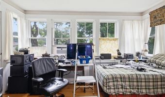 1331 New London Ave, Cranston, RI 02920