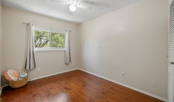 102 Mallard Dr, Aransas Pass, TX 78336