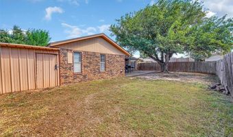 701 Hayes St St, Altus, OK 73521