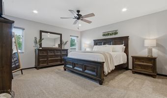 1209 Kettering Dr, Aberdeen, SD 57401