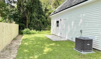 167 DR MARTIN LUTHER KING JR MEM Rd, Crawfordville, FL 32327