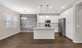 2477 W MARKET Pl 34, Chandler, AZ 85248