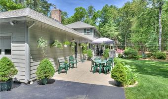 1420 Diplomat Dr, East Greenwich, RI 02818