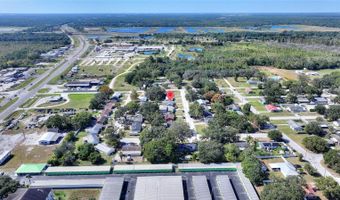 221 DOROTHY St, Auburndale, FL 33823