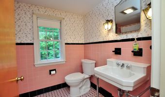220 Arch Rd, Avon, CT 06001