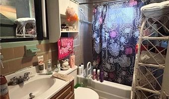 214 Franklin St, Bristol, RI 02809