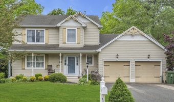 65 Pelican Dr, Bayville, NJ 08721