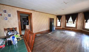 201 E 2nd St, Appleton City, MO 64724