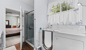 26 Sparrow Ln, Barnegat, NJ 08005