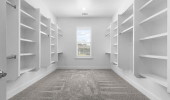 7901 S Shoreline Blvd, Benton, AR 72019