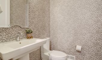 601 SLADE Ct, Alexandria, VA 22314